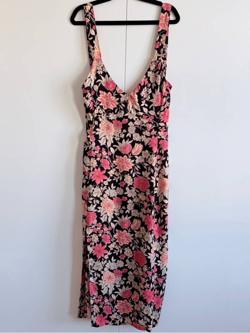 Saltwater LUXE Karen Floral Midi Dress - Black/Pink - Size XS - EUC